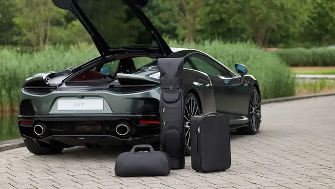 迈凯轮推出豪华皮革行李箱系列 专为GT跑车设计(图1)